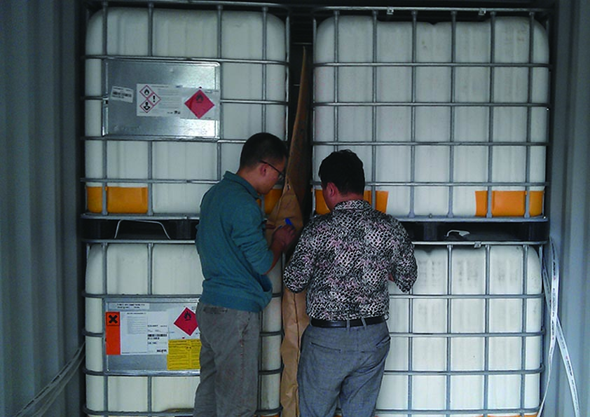 受客戶(hù)委托，不飽和聚酯樹(shù)脂海運(yùn)出口一站式服務(wù)。